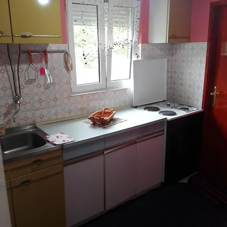 Dom wakacyjny Vikend Vacation Kameno Podgorica